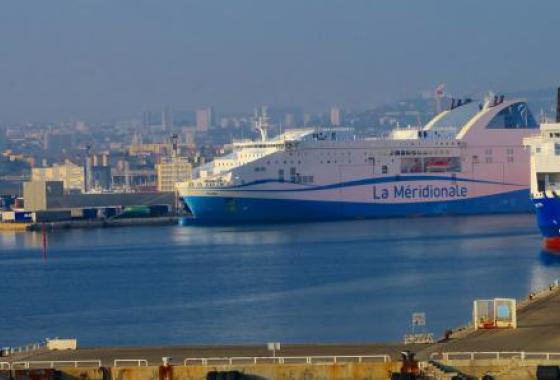bateau port de marseille