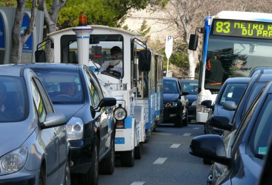 Bus-voitures-Marseille