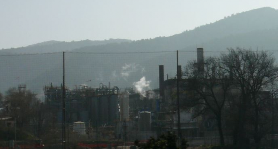 Vue d'Arkema depuis l'autouroute 