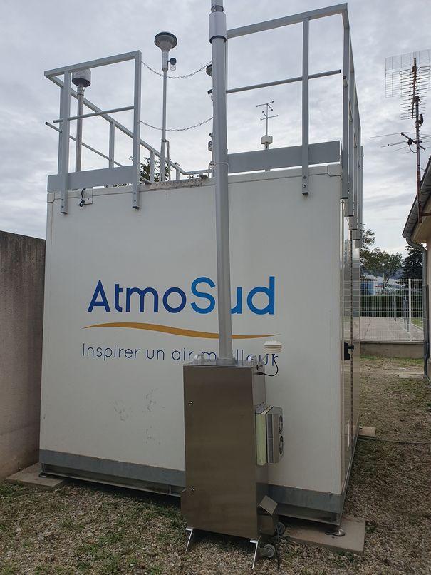 station campagne surveillance Lamanon
